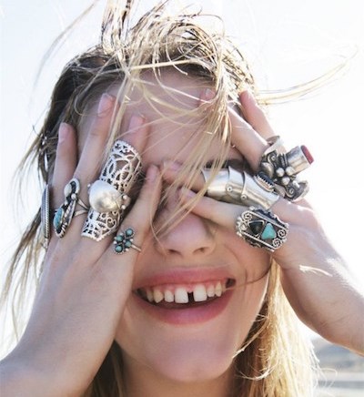 Gap-Toothed-Modelb